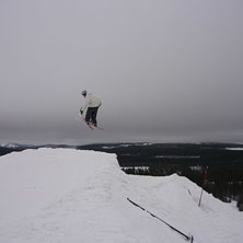 gjorde en dubbel mute  !. Foto: anton olsson. &Aring;kare: robin.
