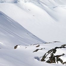 Snabbk&ouml;rarf&ouml;re. (Sp&aring;ren som syns &auml;r sen v&aring;r f. Foto: Jakob Wallin. &Aring;kare: Bj&ouml;rn Bonthron.