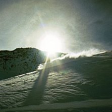 Sn&ouml;, sol och Sanouk!!!. Foto: Johan Sj&ouml;berg. &Aring;kare: Christian.