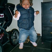 Keep it gangsta girl. Foto: Erik Nordin. &Aring;kare: Mindra Hasselsten.