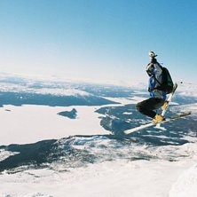 P&aring; v&auml;g utf&ouml;r efter en topptur p&aring; Ry-fj&auml;llet v. Foto: Johannes Nilsson. &Aring;kare: Johan Larsson.