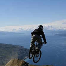 En otroligt fin och varm dag p&aring; Narvikfjellet. Foto: Henrik Blom. &Aring;kare: Robert Lahti.