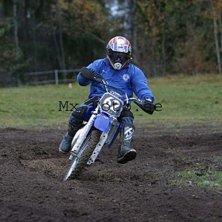 det &auml;rp&aring; ett tr&auml;ningsl&auml;ger i sm&aring;land. Foto: Mick sj&ouml;blom. &Aring;kare: jag.