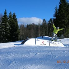 thompa kan flyga, han &auml;r inte r&auml;dd!. Foto: pelle l&ouml;&ouml;f. &Aring;kare: thompa.