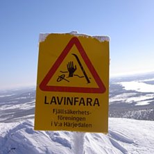en skyllt framf&ouml;r lofsdalens sk&ouml;naste offpist ba. Foto: Marcus wadsten. &Aring;kare: ---.