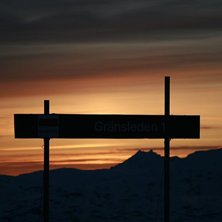 Midnatts&aring;kning i gr&auml;nsen. . Foto: Petteri Koste. &Aring;kare: Mr liftstolpe.