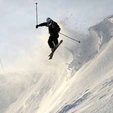 H&auml;ngdrivan vid Anjaliften, vi hann med n&aring;gra bra. Foto: Sverker H&ouml;gbom. &Aring;kare: Henrik Petersson.
