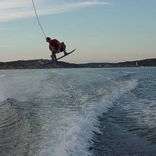Fet session i sk&auml;rg&aring;rden. Foto: Ther&eacute;se Berntsson. &Aring;kare: Philip Rafstedt.