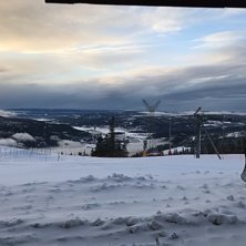 Overskyet, med nysn&oslash; og flotte forhold i bakken!
.