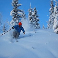 En riktigt fin dag p&aring; K&aring;bban med ca.20 cm nysn&ouml;. Foto: Stefan Vikberg. &Aring;kare: Fredrik Nordsvahn.