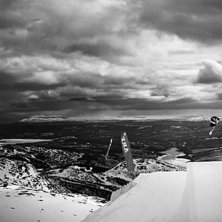 Elias reppar Young Gunz och visar upp stil.

Mar. Foto: Marcus R&ouml;nne. &Aring;kare: Elias Waltersson.