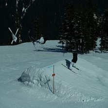 Random skid&aring;kare som g&ouml;r ett trick.
http://www.. Foto: Markus Simonsson.