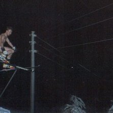 Vinter 2000 minus 23 og en flaske med sprit, m&aring; s. Foto: Stig Remi Wiik. &Aring;kare: Christian Juel.