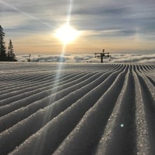 Nydelig morgen p&aring; Norefjell!
Vi holder &aring;pent med.