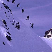 Joines team rider takes to the air with this huge . Foto: Yves Garneau. &Aring;kare: Julien Falco.