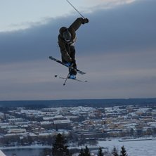 hopp &ouml;ver &Ouml;stersund. Foto: henke. &Aring;kare: tobias bj&ouml;rk.