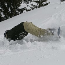 &Auml;t sn&ouml;&ouml;&ouml;&ouml;&ouml;!!!! Missar landningen helt, med v. Foto: Peter Igelhammar. &Aring;kare: Benny Ericsson.