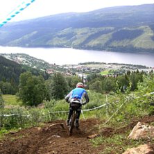 Nordiska m&auml;sterskapen i downhill. Foto: Erik Brohagen. &Aring;kare: Inte en aning.