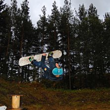 bOnk till frontflip 180.
. Foto: ???. &Aring;kare: Linus Disco.