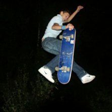 Air walk , tyv&auml;r kn&auml;ckte jocke sin br&auml;da alldel. Foto: Rolf Nylinder. &Aring;kare: Joakim Lundin.