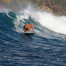 carving the face. Foto: Local. &Aring;kare: Daniel Harila.