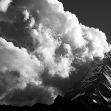 Det brinner p&aring; matterhorn. Gillae hur molnet kl&auml;.