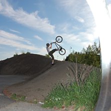 footplant. Foto: simon lindberg. &Aring;kare: gabriel engebretzen jonsson.