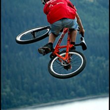 &Aring;re mountain mayhem festival 2006 ,fett kul de va. Foto: Ok&auml;nd. &Aring;kare: Pudas =).