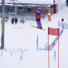 Felix k&ouml;r en double twist to spread. Foto: Victor Lindgren. &Aring;kare: Felix Elofsson.