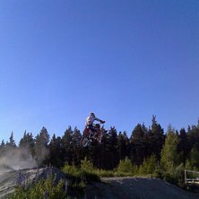 jag p&aring; crossen hema. Foto: andreas appel. &Aring;kare: christoffer str&ouml;mgren.