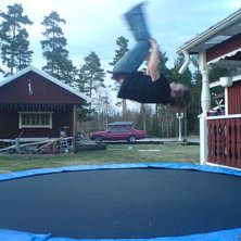 Hoppar lite. Foto: Emma. &Aring;kare: Elias.