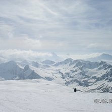 kusin och utsikt i backen.. Foto: patrick wennstr&ouml;m. &Aring;kare: louise willoughby.