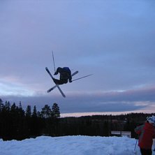 t&auml;vling i br&auml;ntis, d-spin. Foto: vet inte riktigt. &Aring;kare: Thomas Burstr&ouml;m.