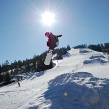 h&auml;h&auml;. Foto: Emil Halvarsson. &Aring;kare: Simon Lampinen (jag).