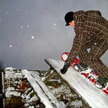 &Aring;kare: Jonathan Lindebo.