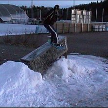 jag som hade lite roligt vid g&auml;rdehallen. Foto: Andre Vahlgren. &Aring;kare: Fredrik Lindskog.