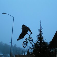 no fot can can . Foto: freddy nyman. &Aring;kare: johan ramussen.