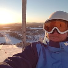 minus 8 grader &aring; str&aring;lande sol.