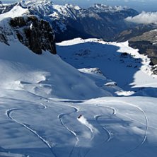 Mot nya &auml;ventyr i mellan Syrsli. Foto: Theodore Birkner. &Aring;kare: David Rangsj&ouml;.