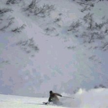Ett &aring;k i ravinen. Kvali&eacute;n &auml;r s&aring; d&aring;lig p ga at. Foto: vet ej. &Aring;kare: Thomas Andersson.