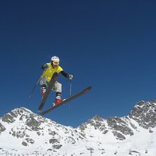 Ungef&auml;r s&aring;h&auml;r seri&ouml;s &auml;r jag i parken... Badbr. Foto: Victor L&ouml;hr. &Aring;kare: Carl Edin.