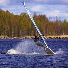 ove g&ouml;r en willyskipper.
skepp o hoj. Foto: Erik J. &Aring;kare: olle engberg.