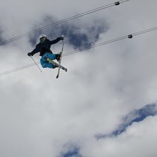 Andra svarta. Foto: Joel Larsson. &Aring;kare: Isak Tano.