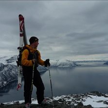 Topptur p&aring; Bl&aring;fjellet. Foto: Tore Moholt. &Aring;kare: Vegard Myrlund Hansen.