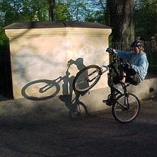 S&ouml;ker sponsor. Foto: Farsan. &Aring;kare: Fredrik Olsson.