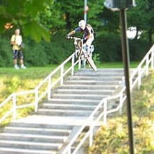 Uppsala Freeride Organisation tog en sk&ouml;n sommarr. Foto: Jonas Arvidsson. &Aring;kare: Mats Romblad.