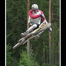 Downhillt&auml;vling p&aring; Lugnet i Falun. Foto: Henrik Plyhm. &Aring;kare: ok&auml;nd.