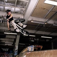 Jag + cykel i v&aring;ran lokal.. Foto: Rasmus Andersson. &Aring;kare: Martin Fredriksson.