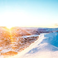 KONGE!
Nydelig nysn&oslash; i bakken sammen med solen so.
