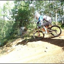 kurvtagning i flottsbro. Foto: Bj&ouml;rn Axberg. &Aring;kare: Wii.Axberg.